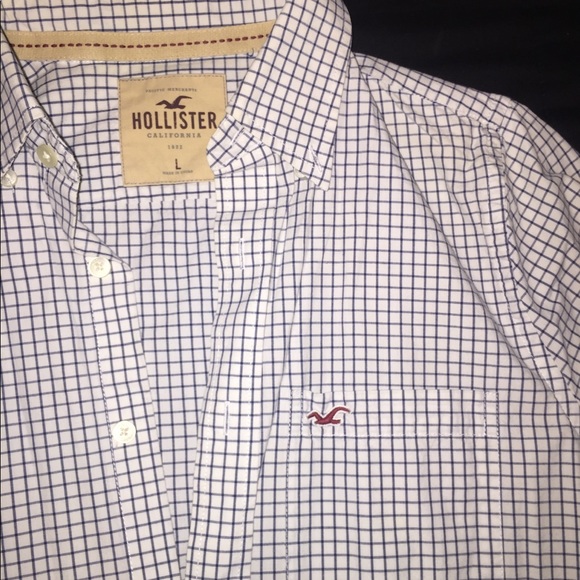 Hollister Men’s ButtonUp - Picture 1 of 2